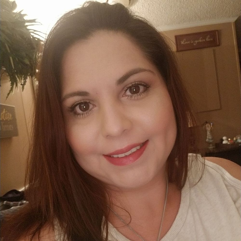 Meet your Posher, Genevieve